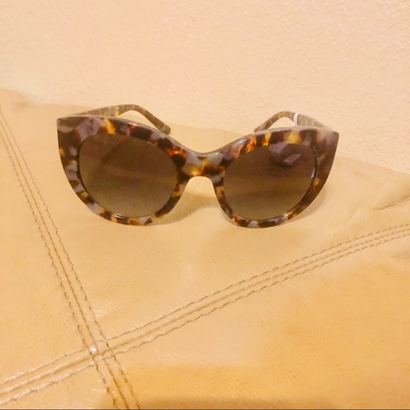 Tory Burch Accessories - TORY BURCH SUNGLASSES.